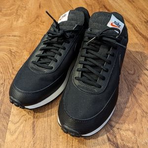 Nike Tailwind Black